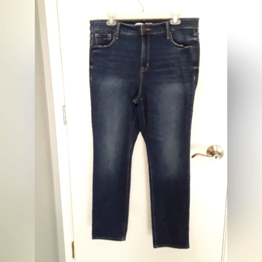 Old Navy Power Straight high rise Jean's
